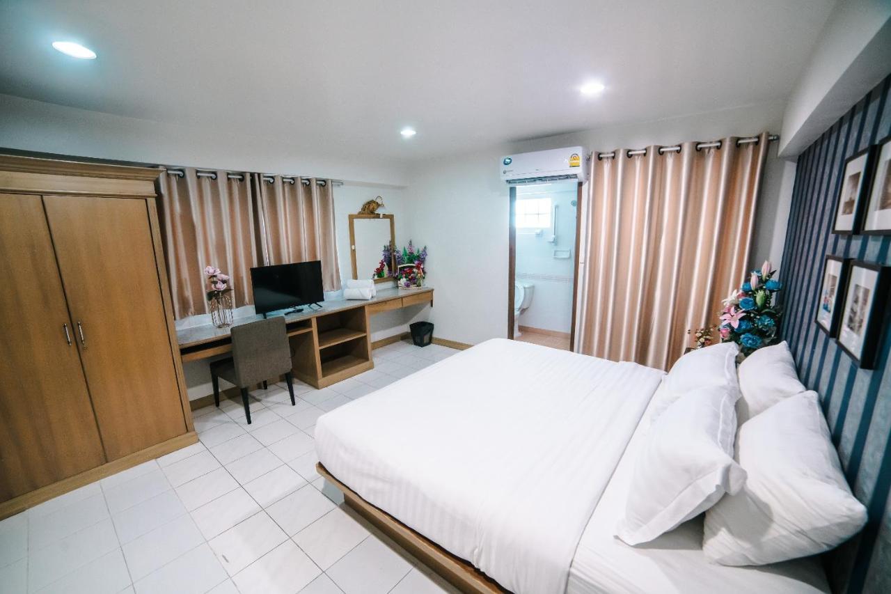 Platinum Villa Bangkok Extérieur photo