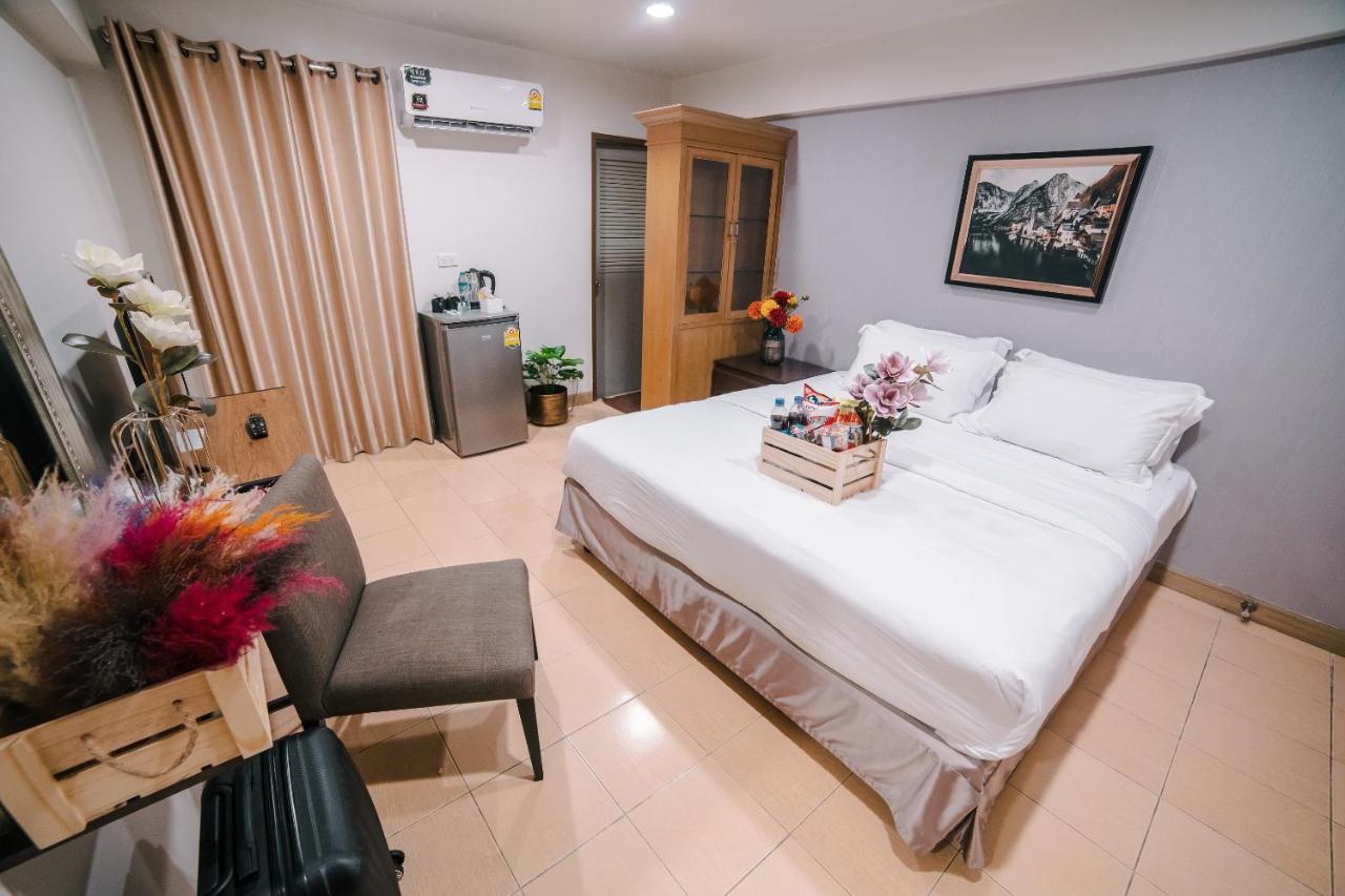 Platinum Villa Bangkok Extérieur photo