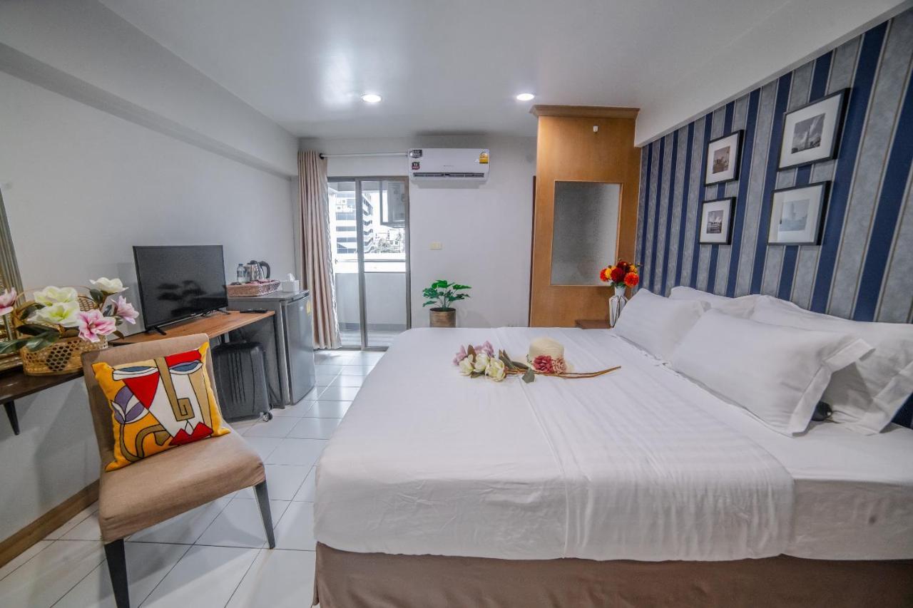 Platinum Villa Bangkok Extérieur photo