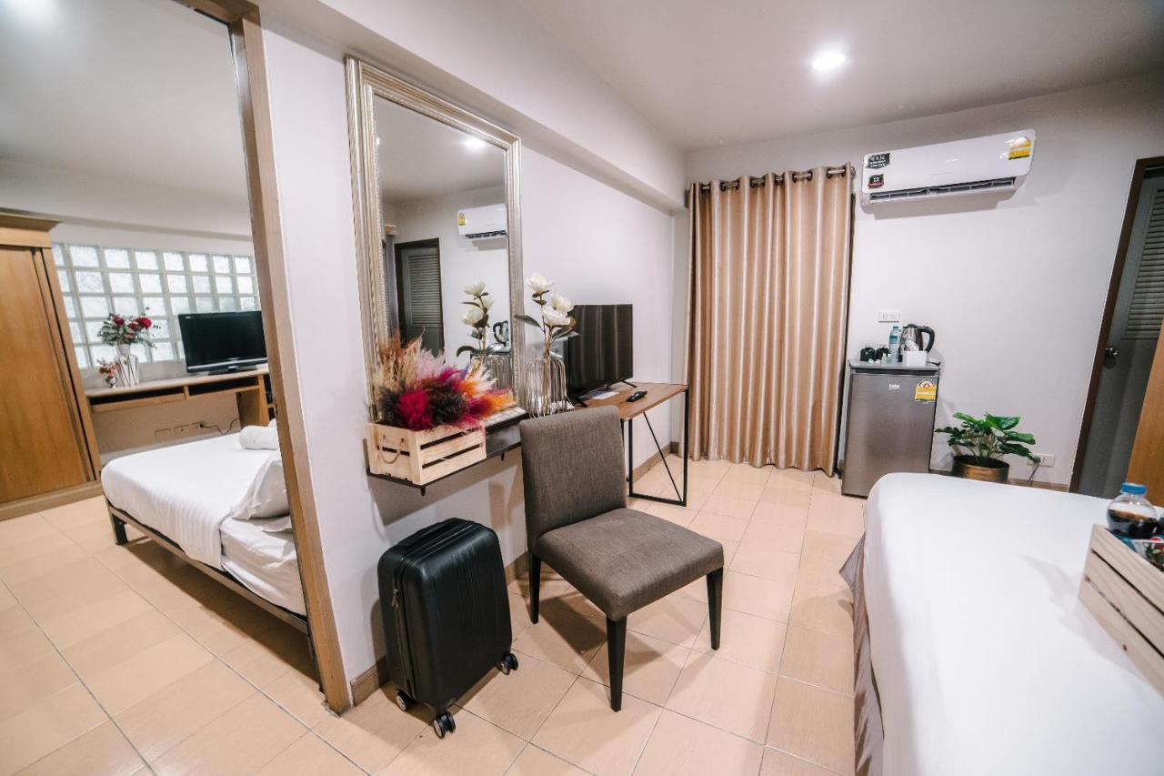 Platinum Villa Bangkok Extérieur photo