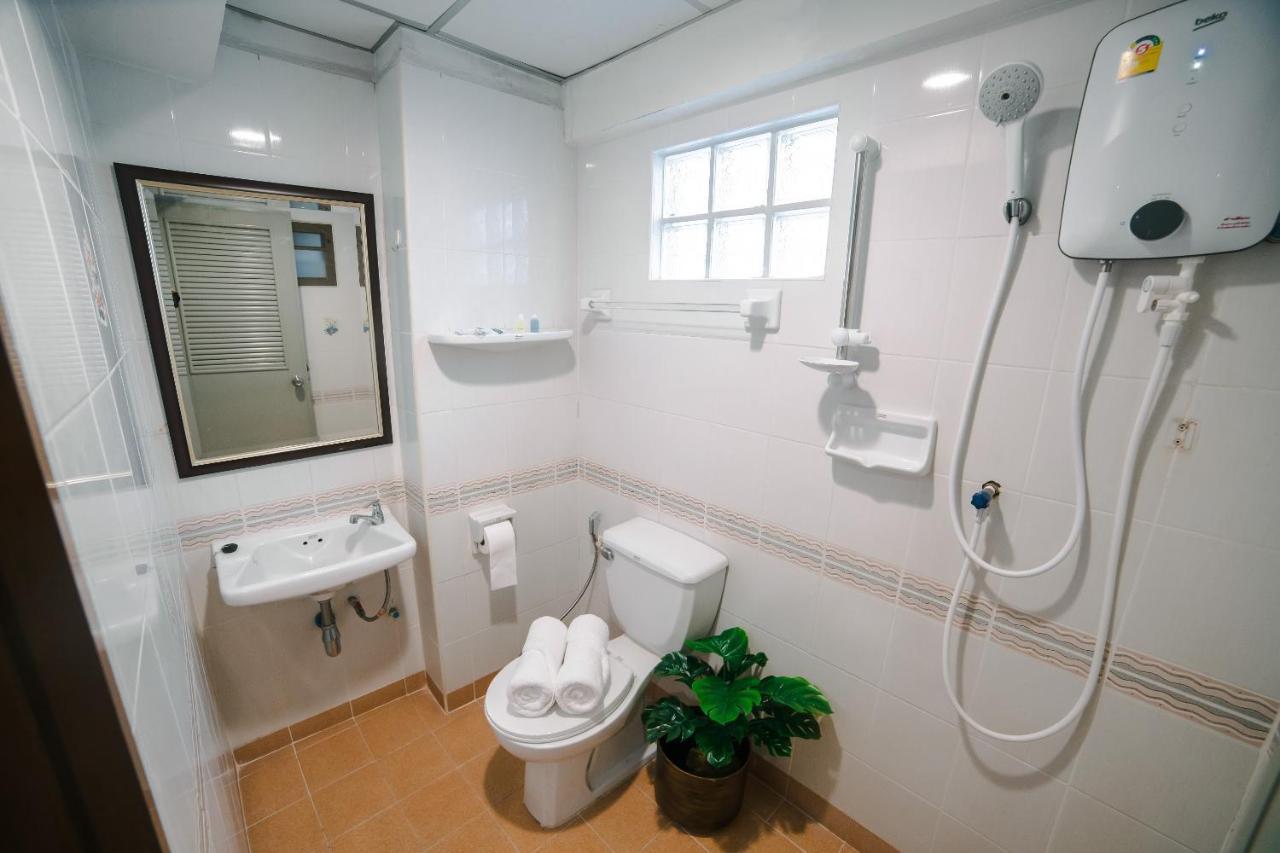 Platinum Villa Bangkok Extérieur photo