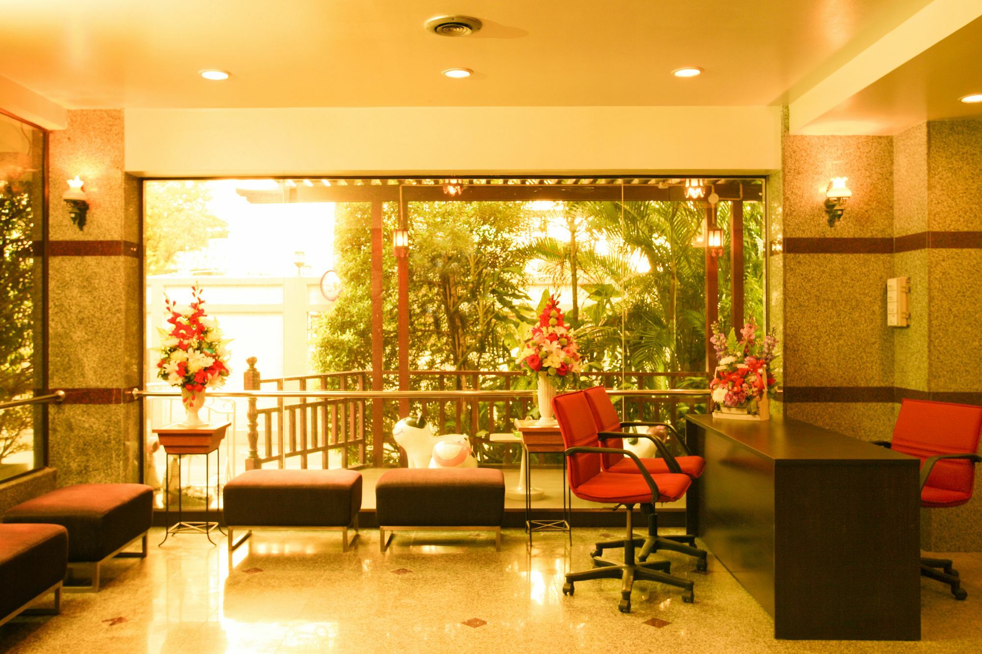 Platinum Villa Bangkok Extérieur photo