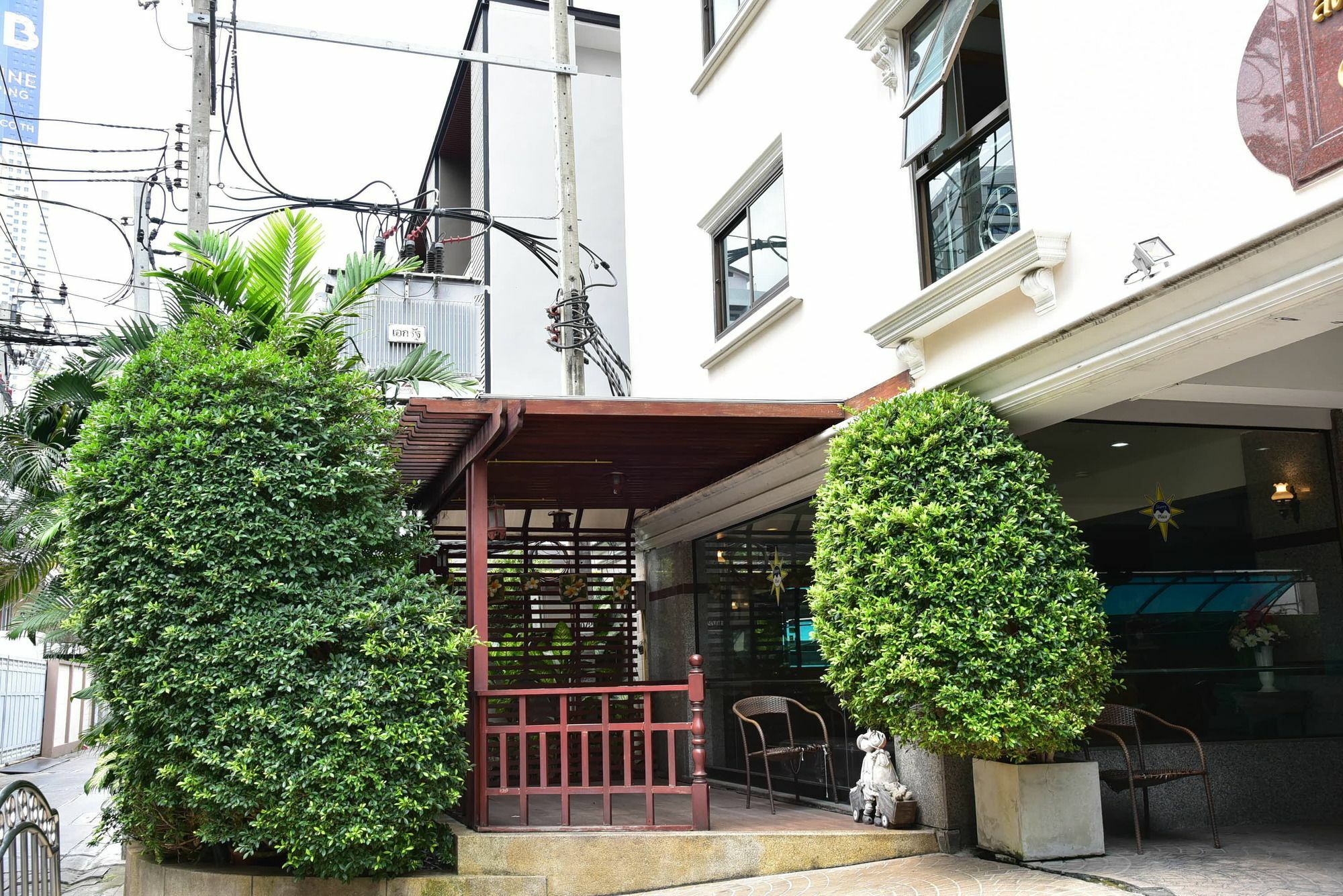 Platinum Villa Bangkok Extérieur photo